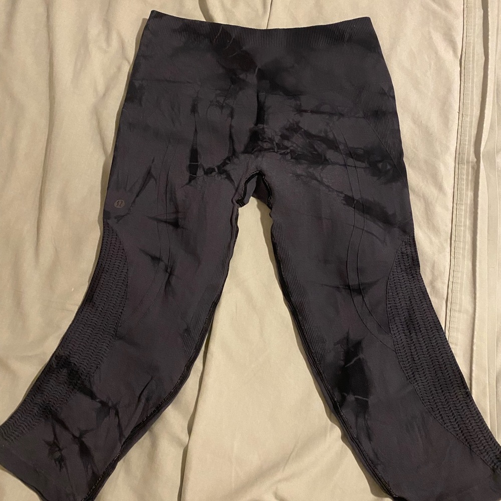 LULULEMON Leggings Navy TieDye Pattern Size 8